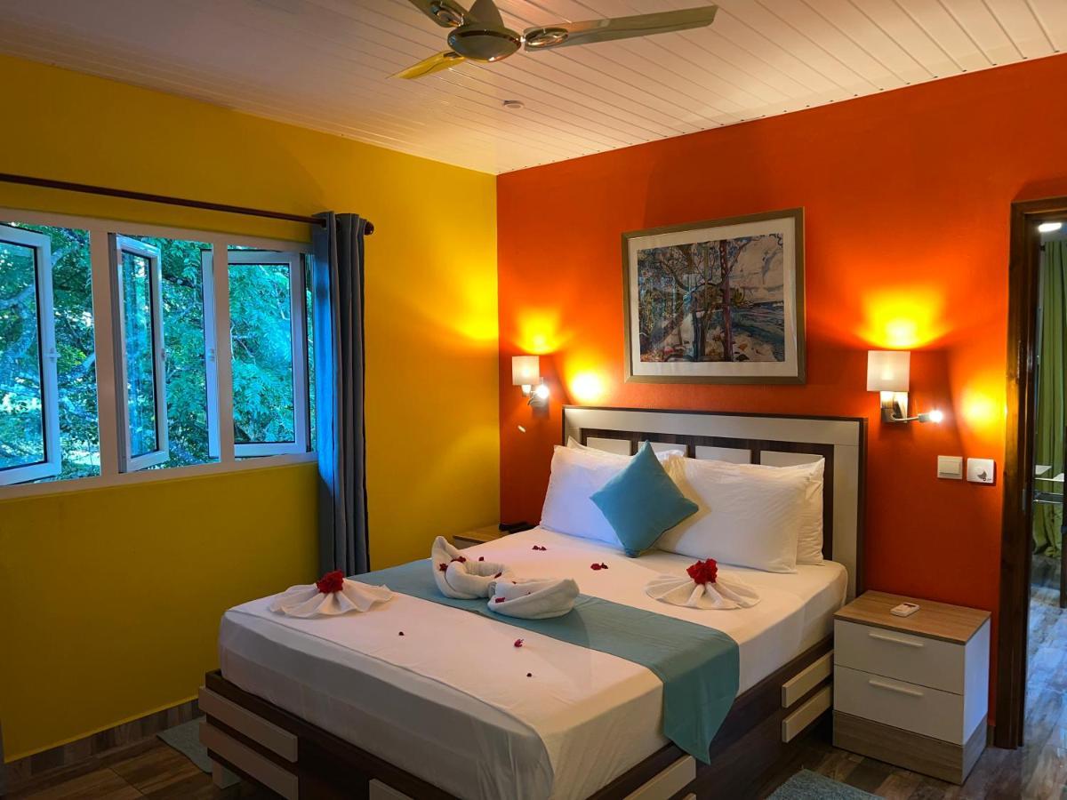 Chloe'S Cottage Self-Catering La Digue Exterior foto