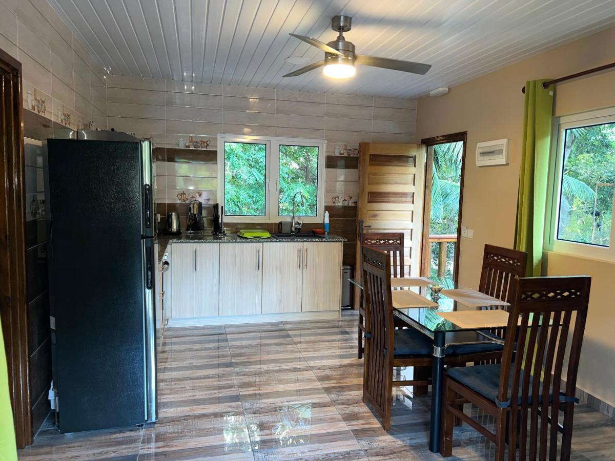 Chloe'S Cottage Self-Catering La Digue Exterior foto