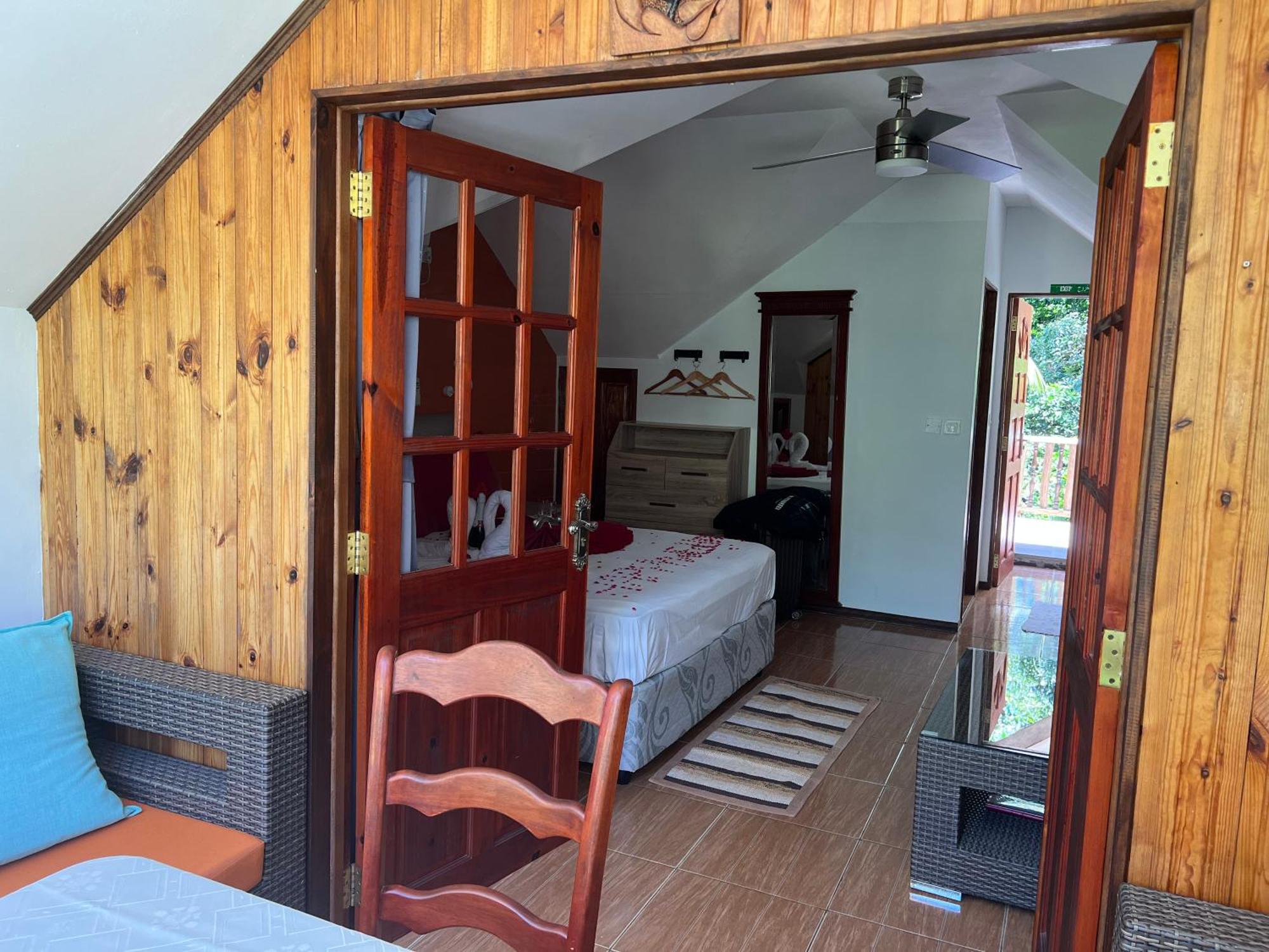 Chloe'S Cottage Self-Catering La Digue Exterior foto