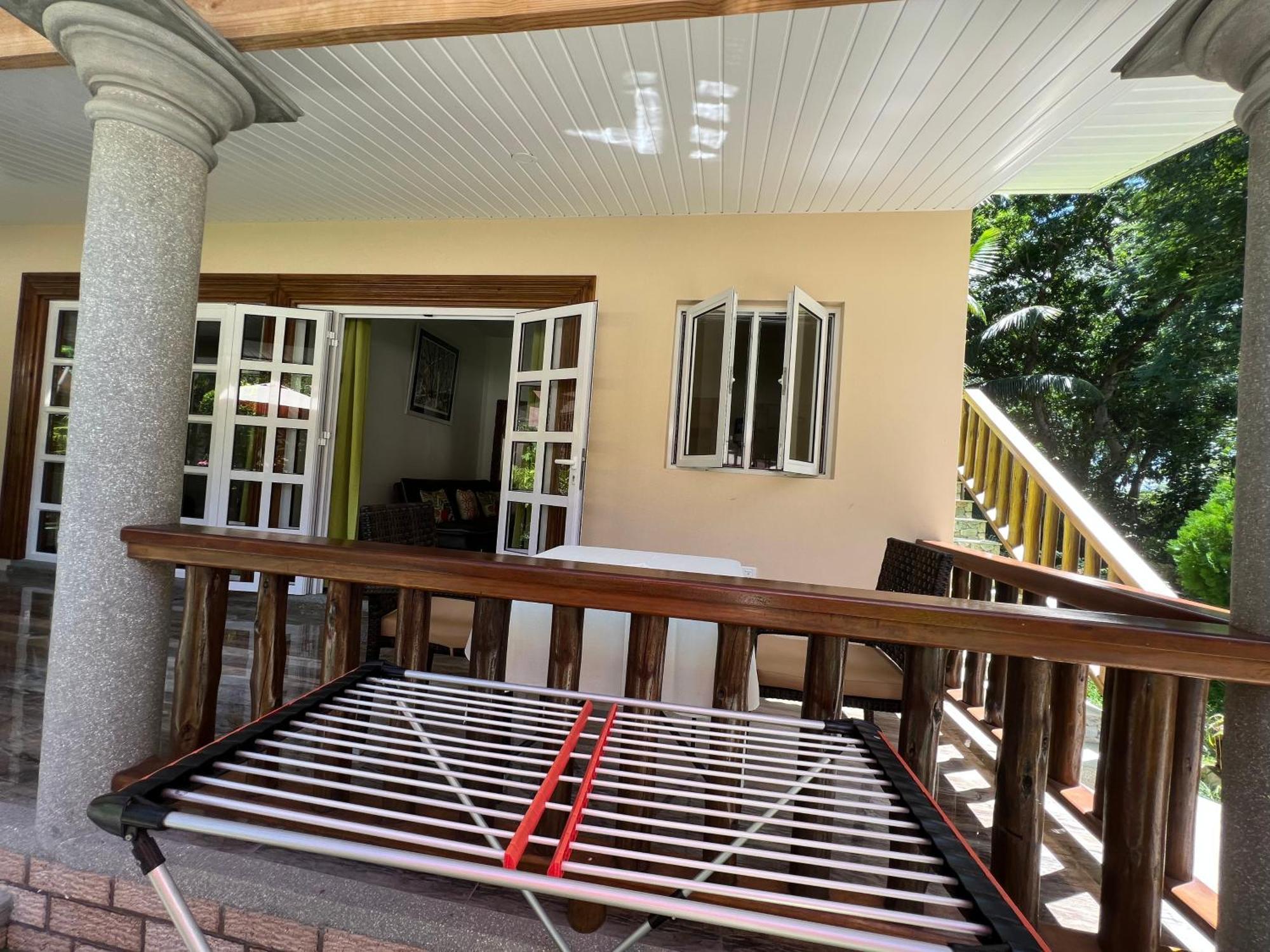 Chloe'S Cottage Self-Catering La Digue Exterior foto