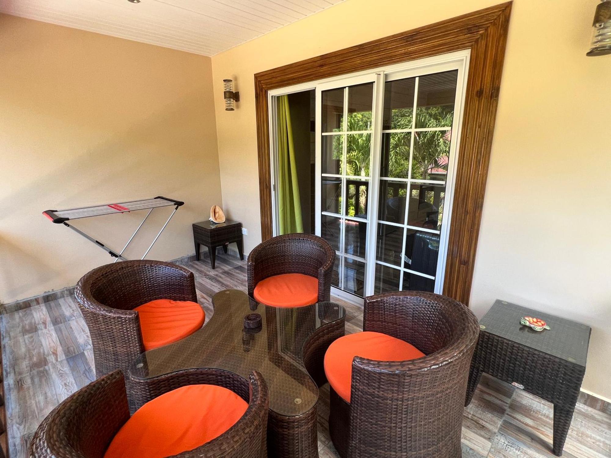 Chloe'S Cottage Self-Catering La Digue Exterior foto
