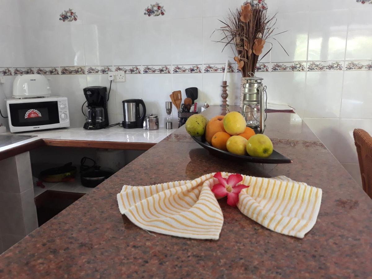 Chloe'S Cottage Self-Catering La Digue Habitación foto